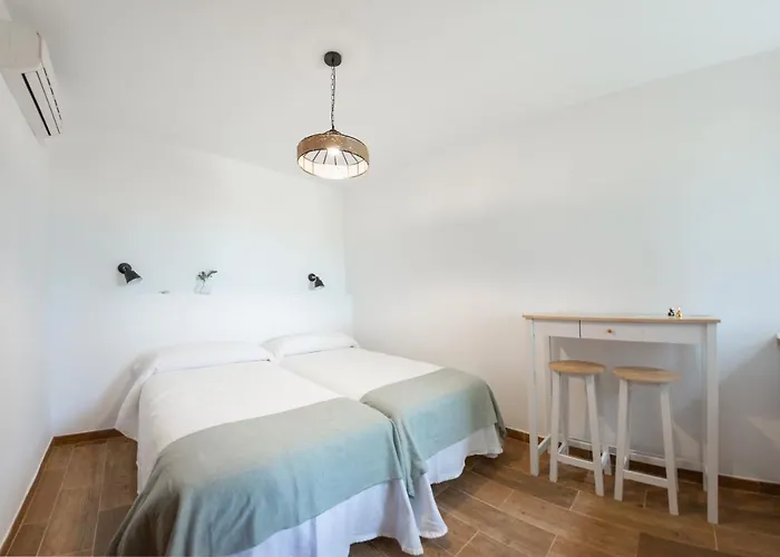 Chozos Del Geoparque * Carrascalejo